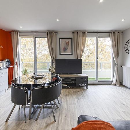 אנז'ה Chic Appartement Vue Sur Parc Au Calme מראה חיצוני תמונה